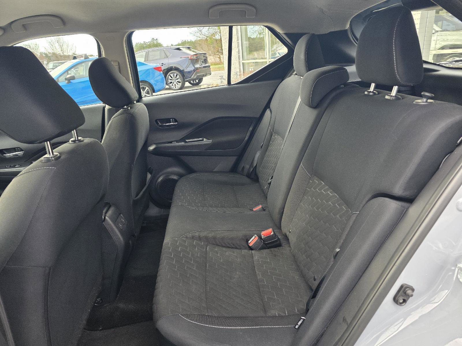 Used 2023 Nissan Kicks SV image 12