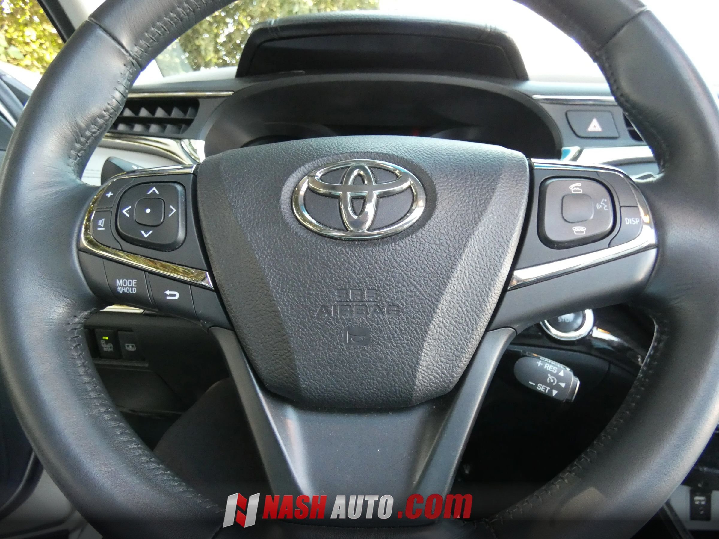 Used 2014 Toyota Avalon Limited FWD image 63