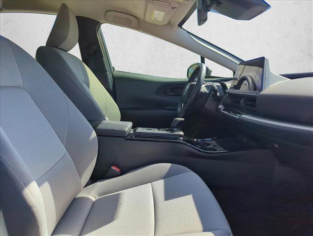 Used 2024 Toyota Prius LE FWD image 24