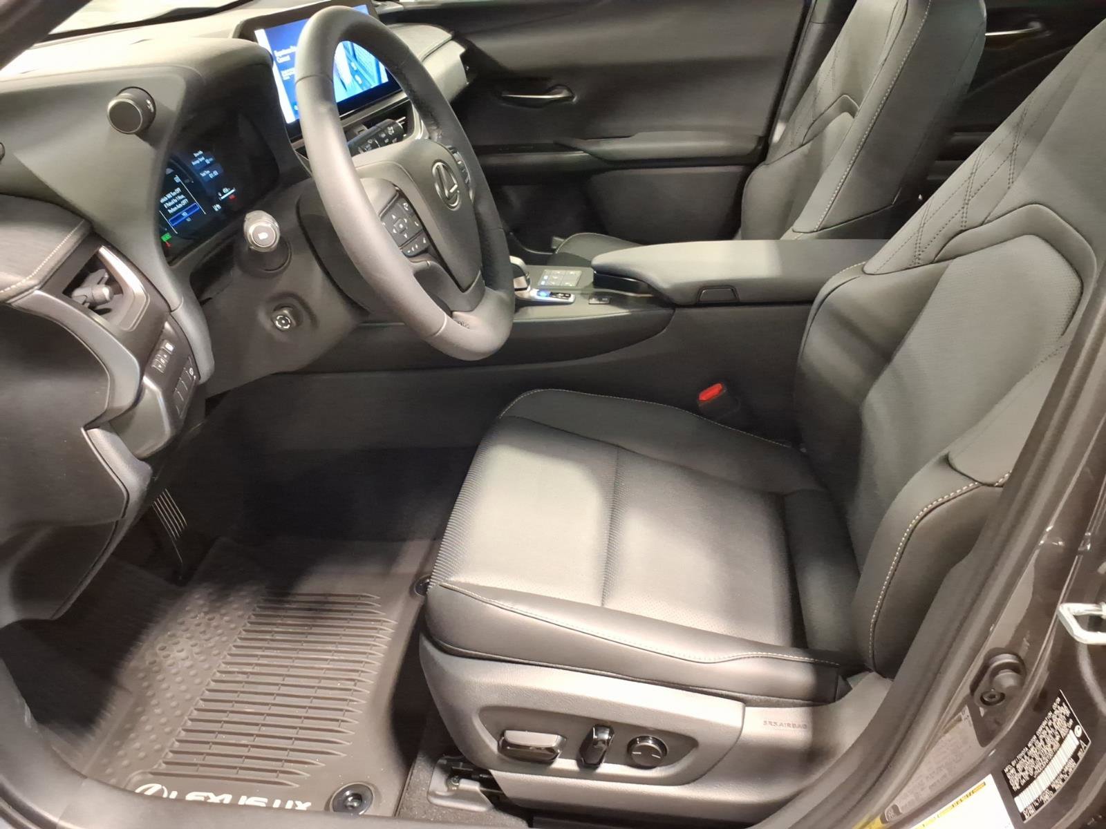 New 2026 Lexus UX 300h AWD image 5