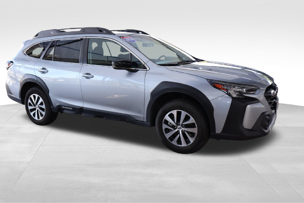 Used 2024 Subaru Outback Premium AWD/4WD image 22
