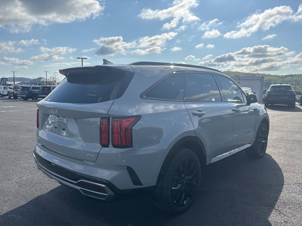 Certified 2023 Kia Sorento SX image 2