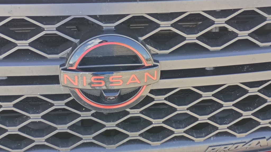 Used 2023 Nissan Titan PRO-4X w/ Pro-4x Convenience Package AWD/4WD image 19