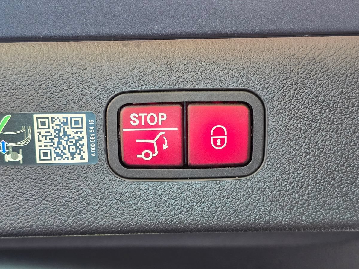 Used 2023 Mercedes-Benz EQS 450+ 4MATIC Sedan image 67