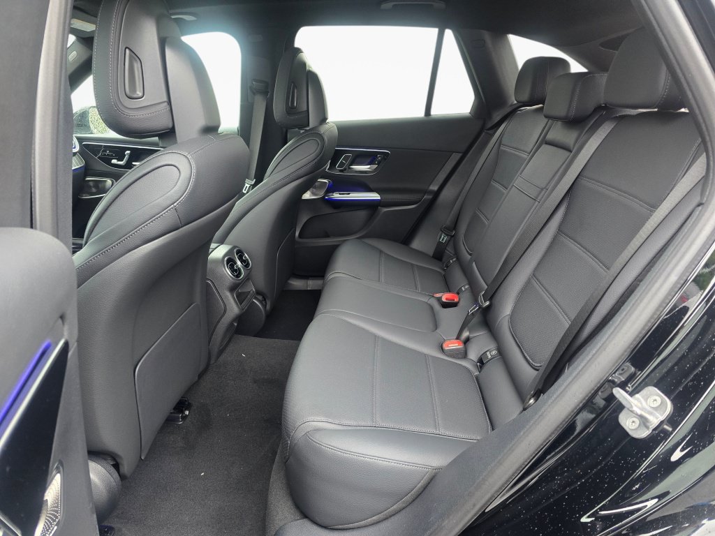 New 2026 Mercedes-Benz GLC 300 4MATIC image 18