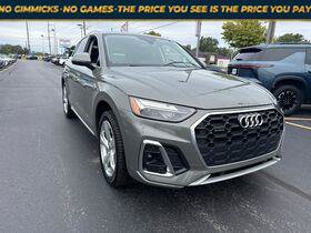 Used 2023 Audi Q5 2.0T Premium Plus w/ Premium Plus Package AWD/4WD image 1
