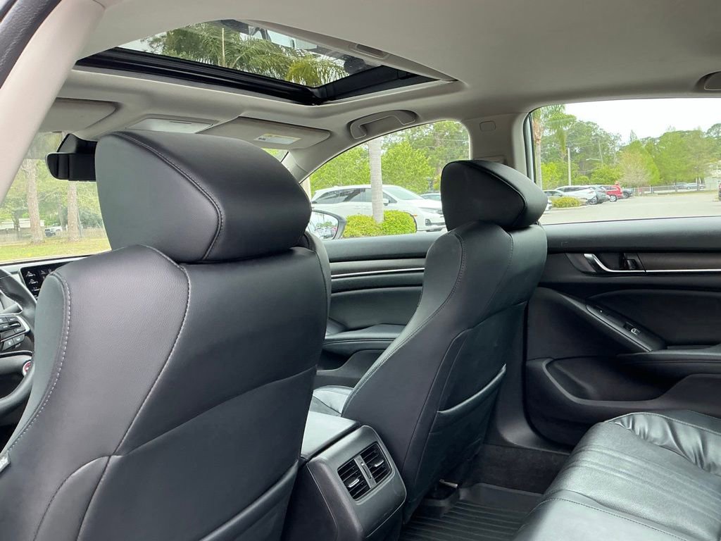 Used 2018 Honda Accord Touring image 31