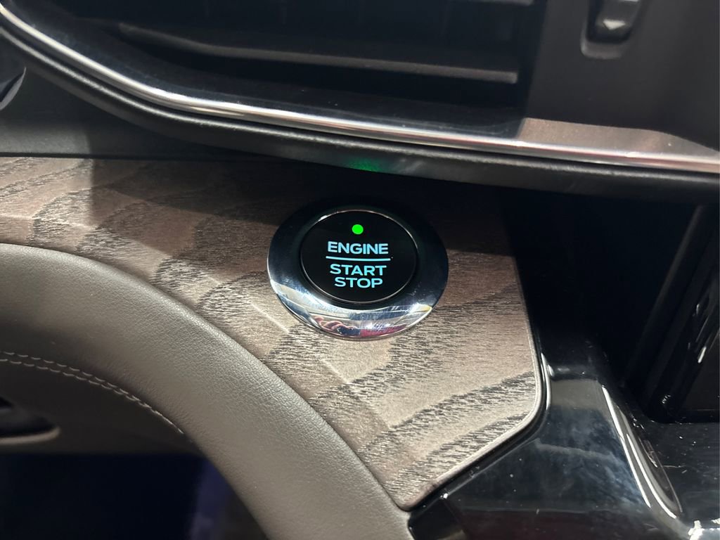 Used 2021 Ford Explorer Platinum w/ Equipment Group 601A image 34