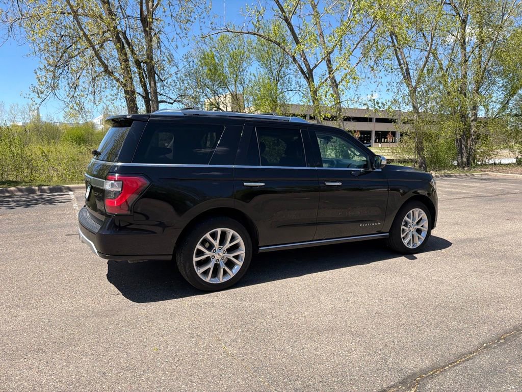 Used 2019 Ford Expedition Platinum AWD/4WD image 18