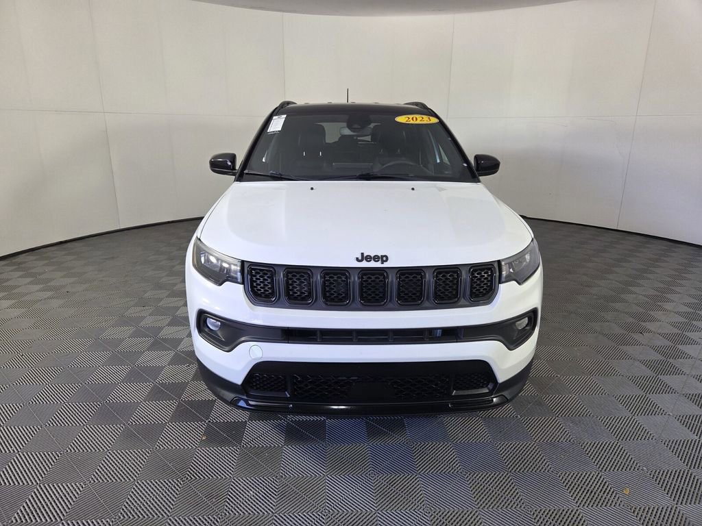 Certified 2023 Jeep Compass Altitude image 3