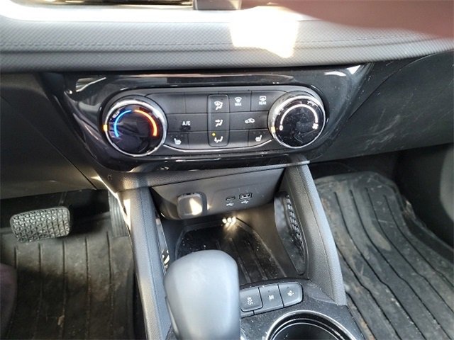 Used 2024 Chevrolet TrailBlazer LT w/ LT Cold Weather Package image 11