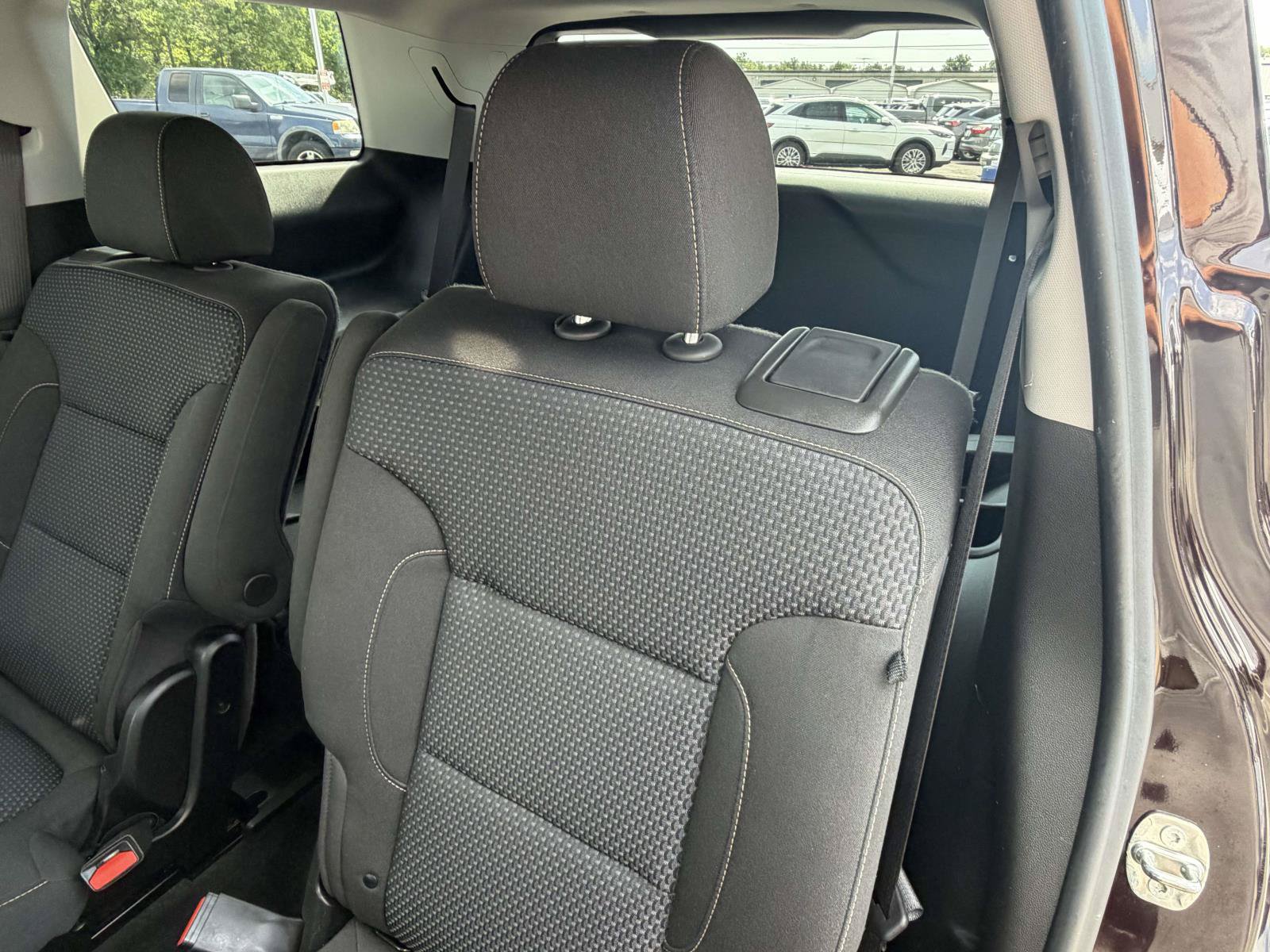 Used 2020 GMC Acadia SLE w/ Driver Convenience Package FWD image 25