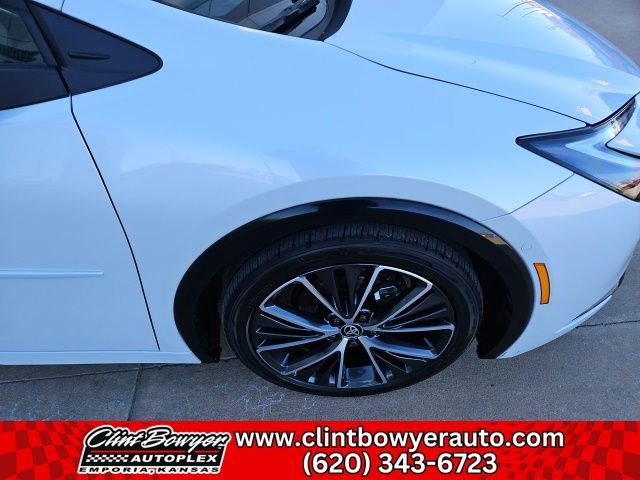 Used 2024 Toyota Prius Limited w/ Limited Premium Package image 10