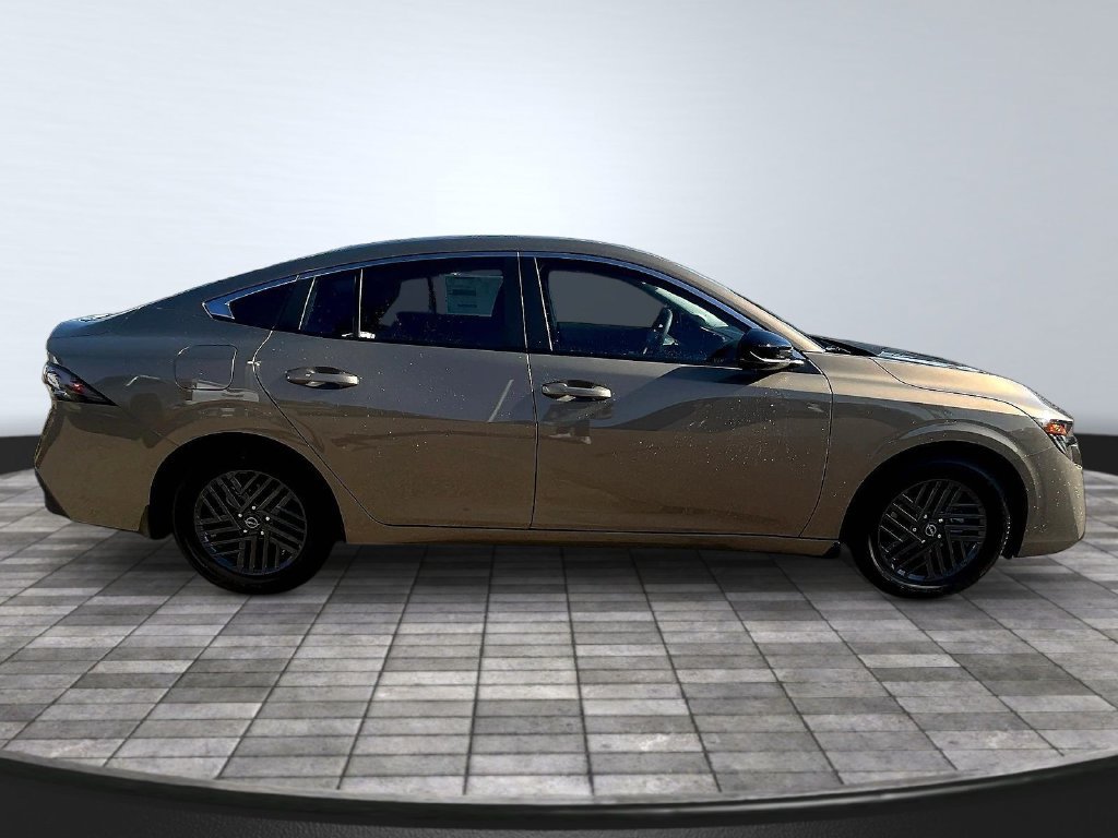 New 2026 Nissan Sentra SV w/ SV Convenience Package FWD image 17