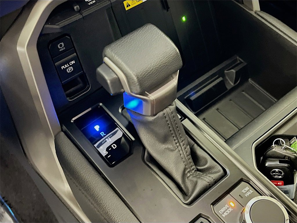 Used 2024 Toyota Tundra Limited image 16