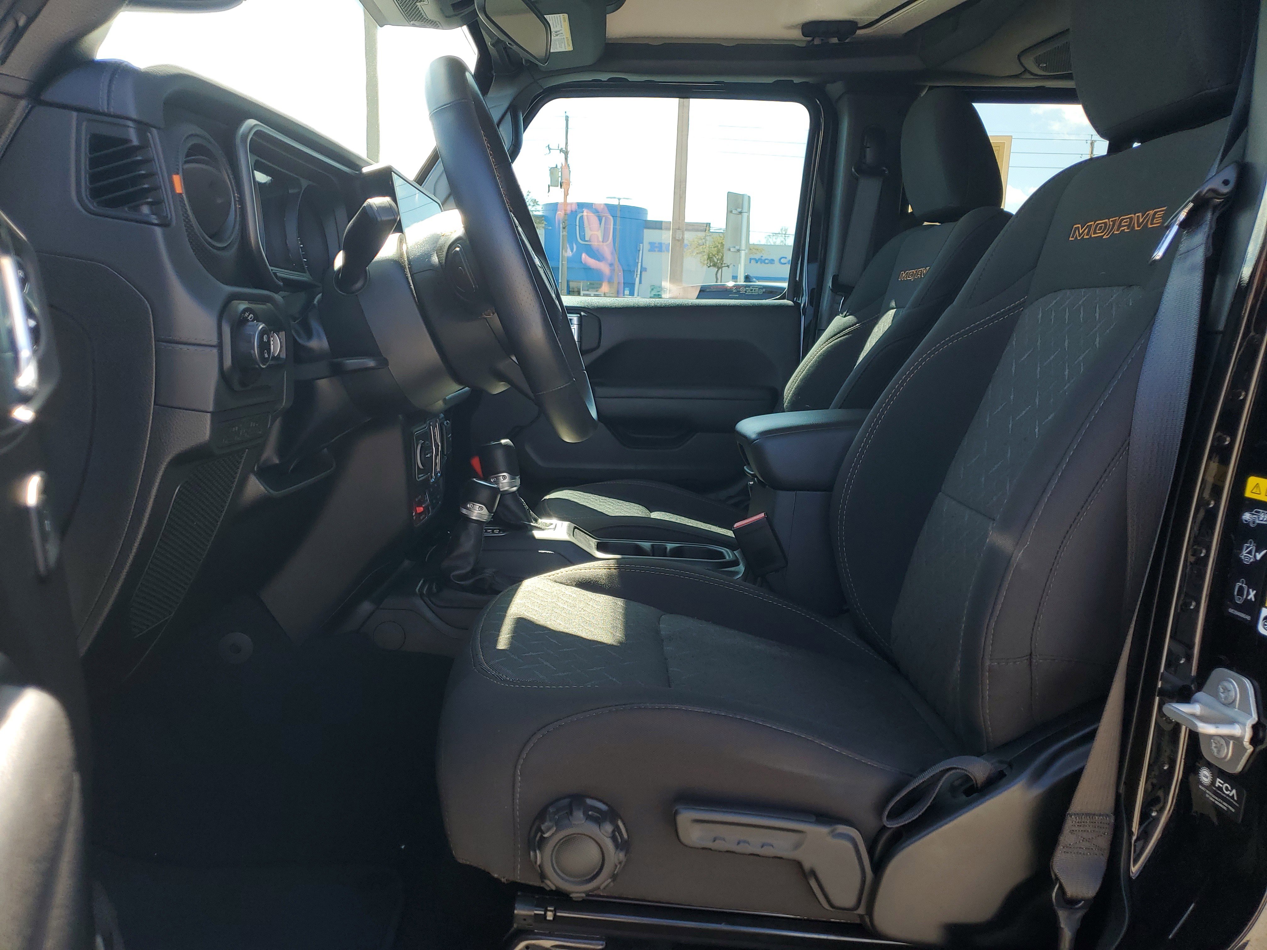 Used 2024 Jeep Gladiator Mojave image 13