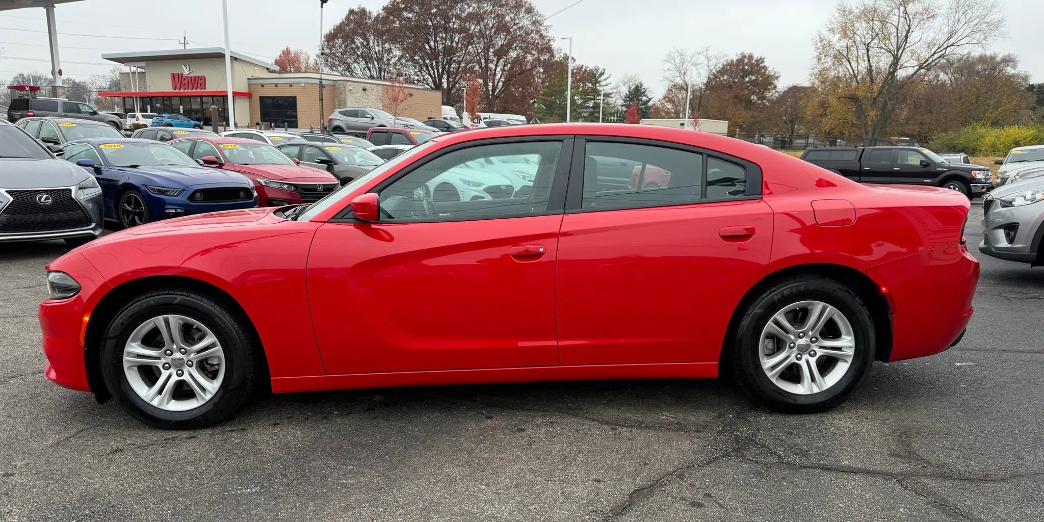 Used 2022 Dodge Charger SXT w/ Leather Interior Group image 2