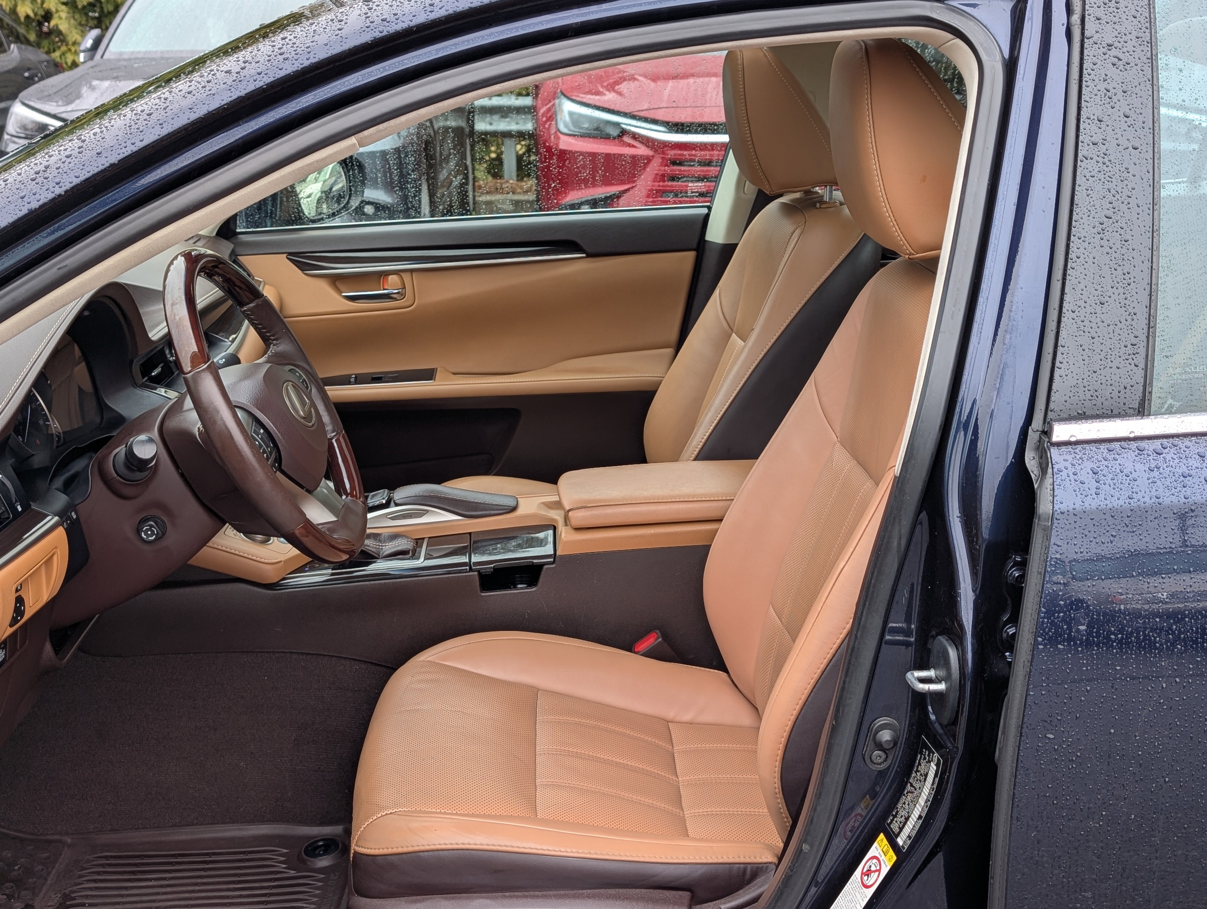 Used 2018 Lexus ES 350 w/ Luxury Package w/Wood Trim image 15