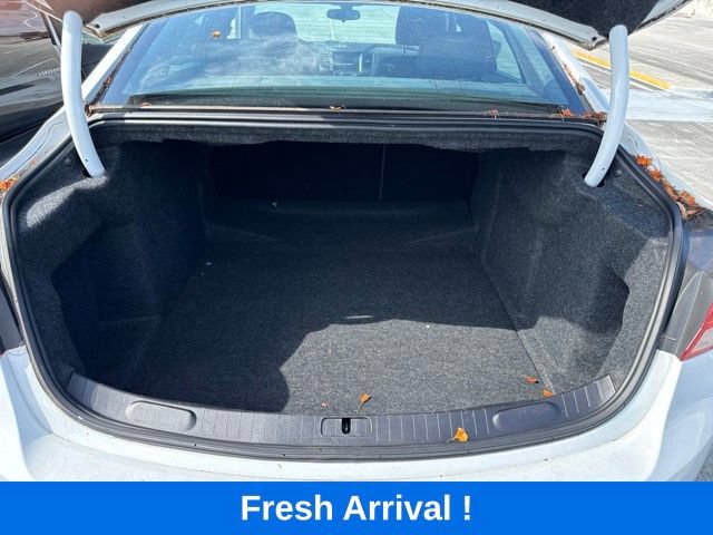 Used 2018 Chevrolet Impala LT w/ LT Entertainment Package FWD image 4