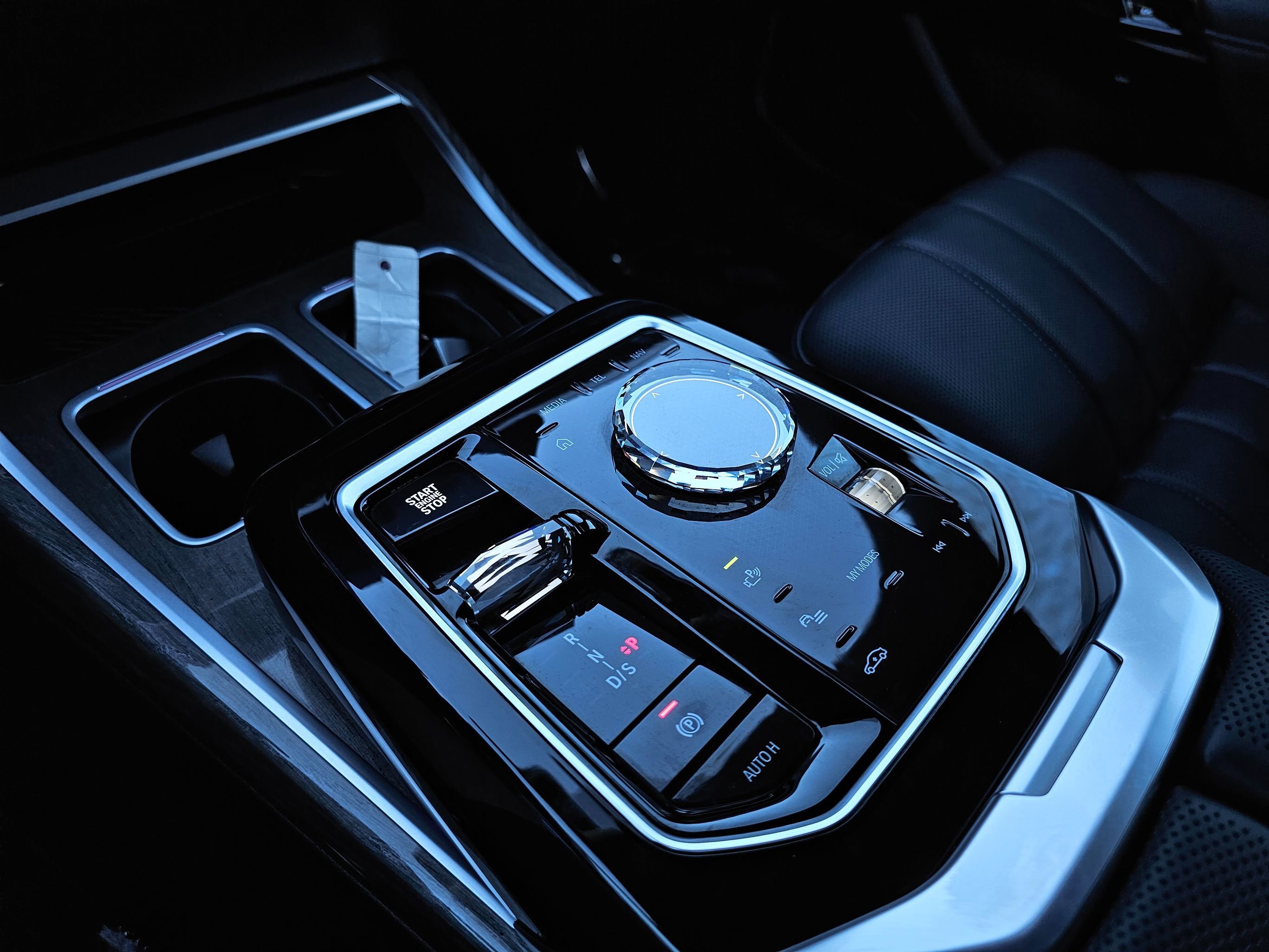 Used 2025 BMW 740i image 48