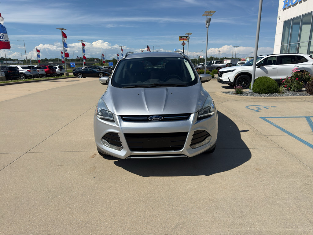 Used 2015 Ford Escape Titanium w/ Equipment Group 301A FWD image 2