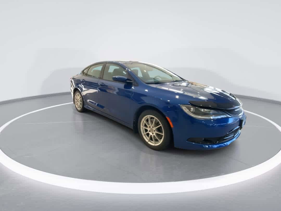 Used 2015 Chrysler 200 S w/ Comfort Group AWD/4WD image 2