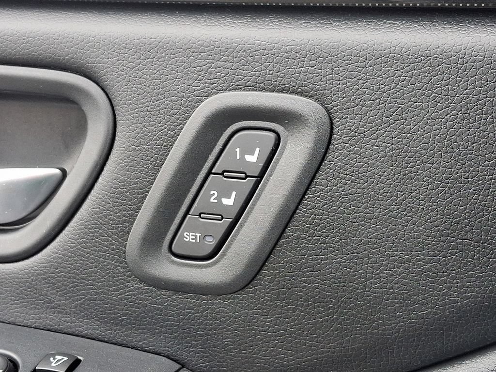 Used 2025 Honda Pilot Elite image 27
