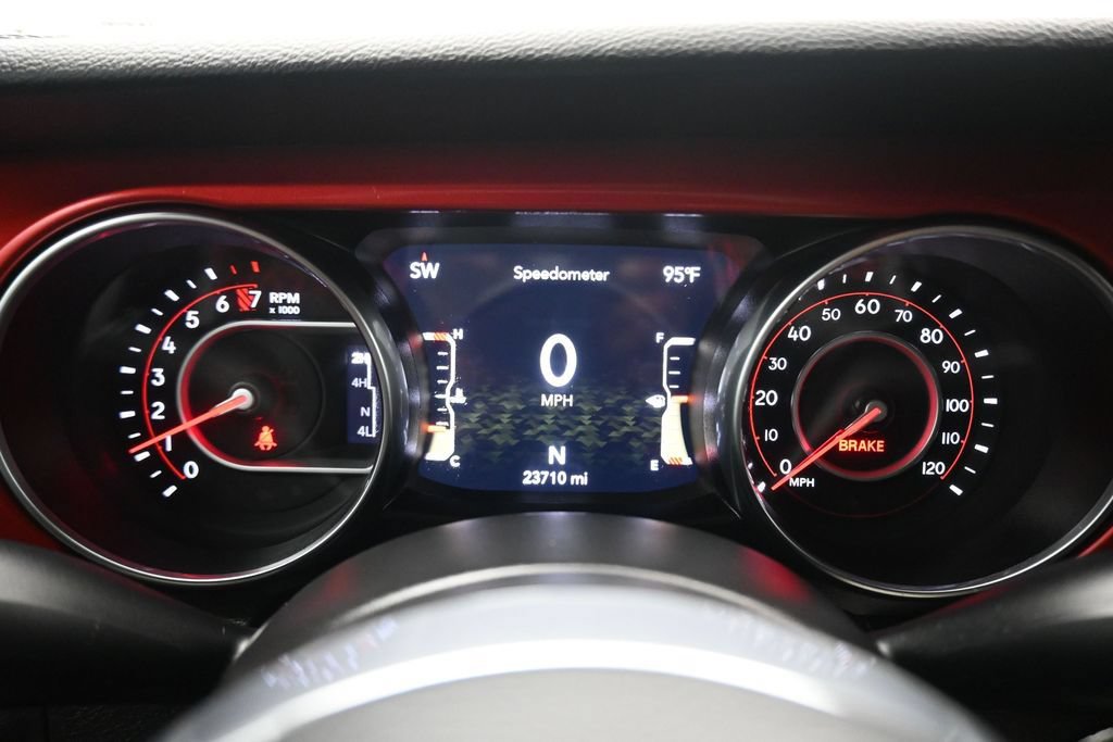 Used 2022 Jeep Gladiator Rubicon w/ LED Lighting Group AWD/4WD image 15