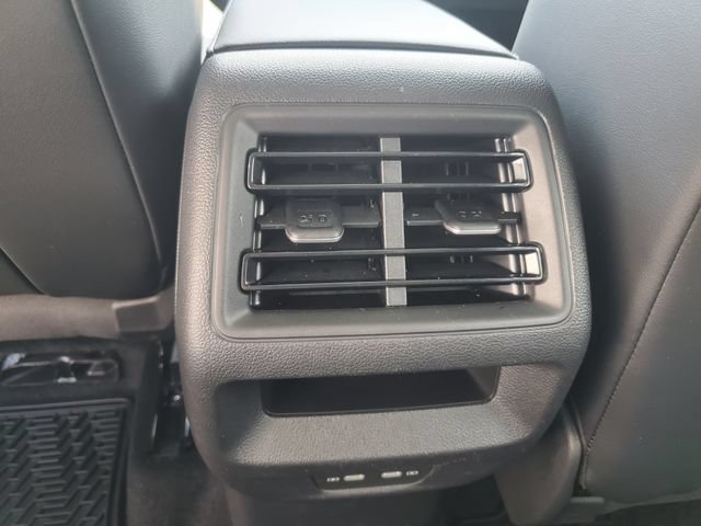 Certified 2025 Volkswagen Tiguan SE R-Line FWD image 22