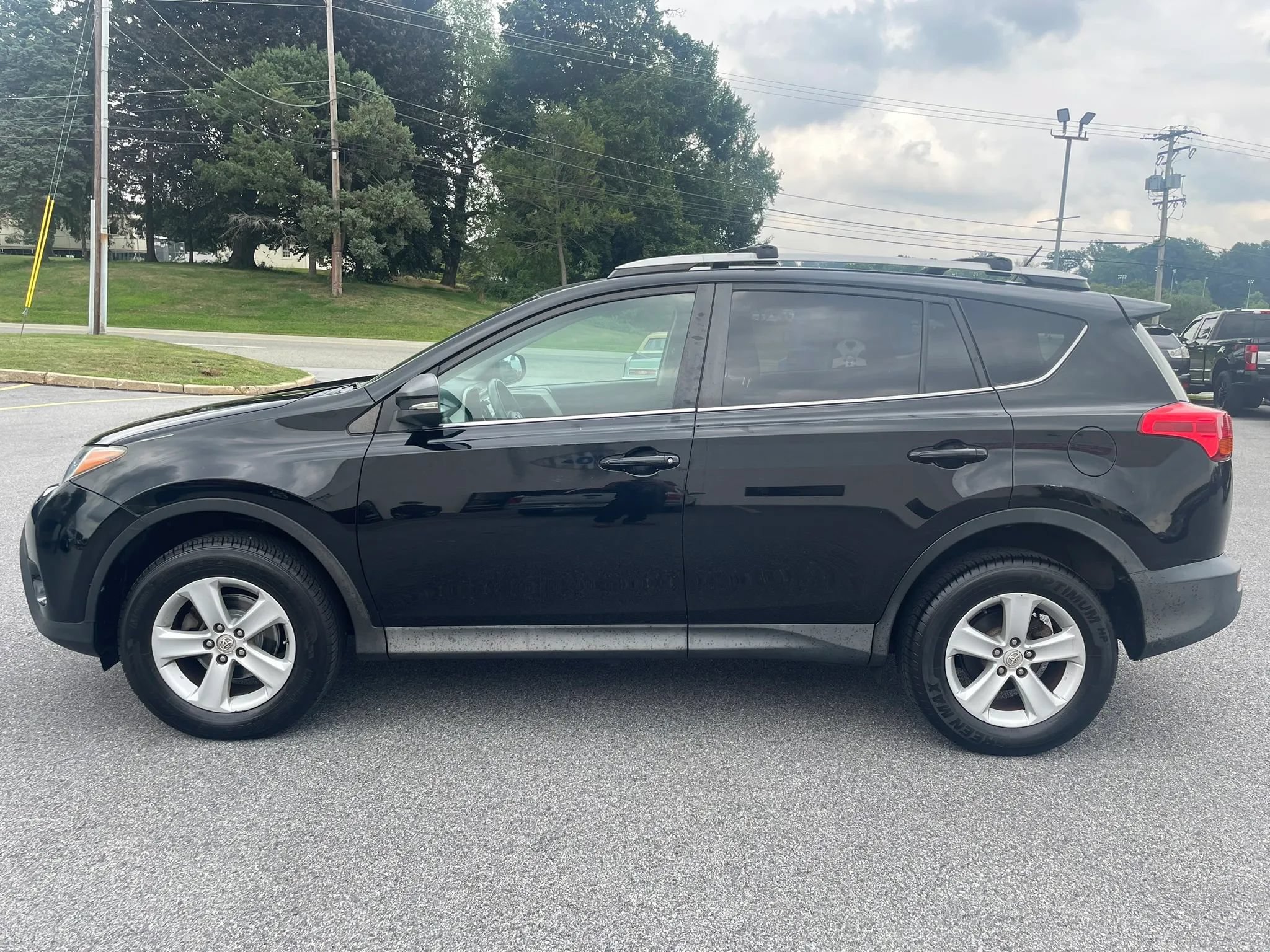 Used 2013 Toyota RAV4 XLE AWD/4WD image 20