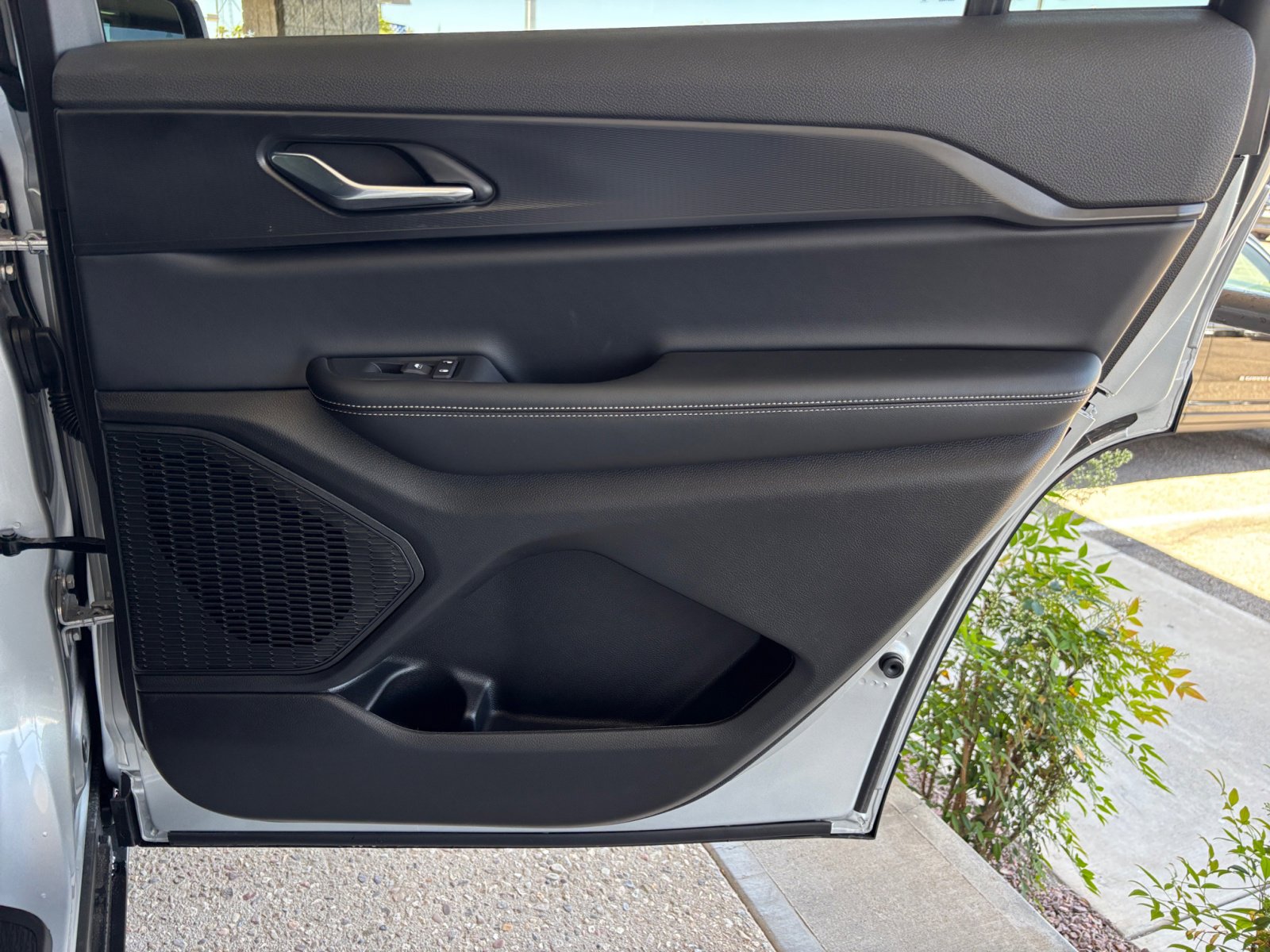 New 2025 Jeep Grand Cherokee L Laredo w/ Trailer Tow Package image 16