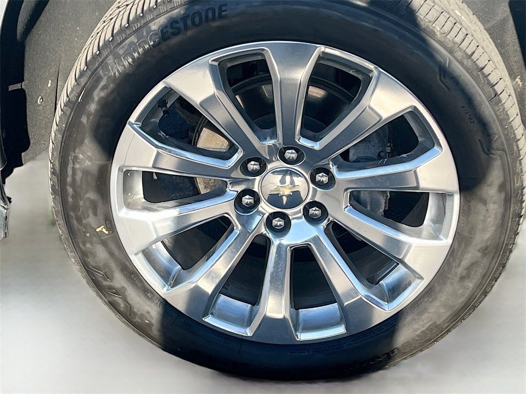 Used 2021 Chevrolet Silverado 1500 High Country w/ Technology Package image 33