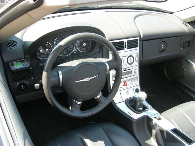 Used 2005 Chrysler Crossfire Convertible image 12