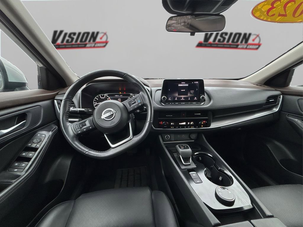 Used 2023 Nissan Rogue SV w/ SV Premium B Package image 28