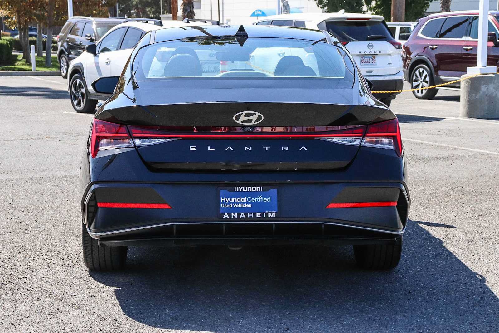 Used 2025 Hyundai Elantra SEL FWD image 8