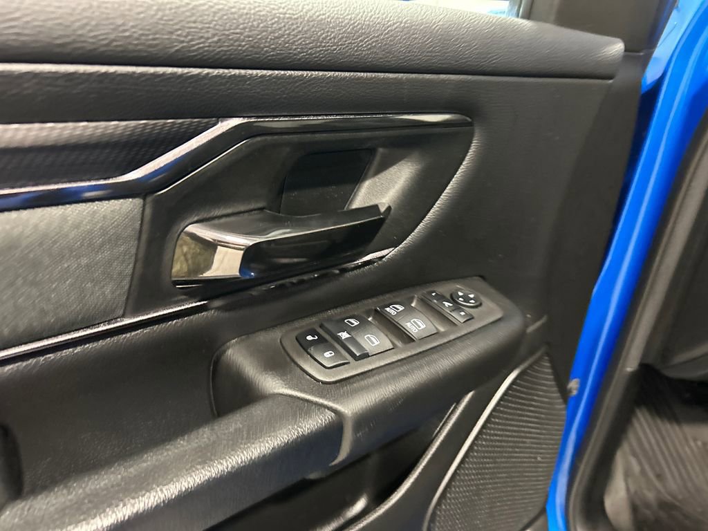 Used 2023 RAM 1500 Big Horn AWD/4WD image 14