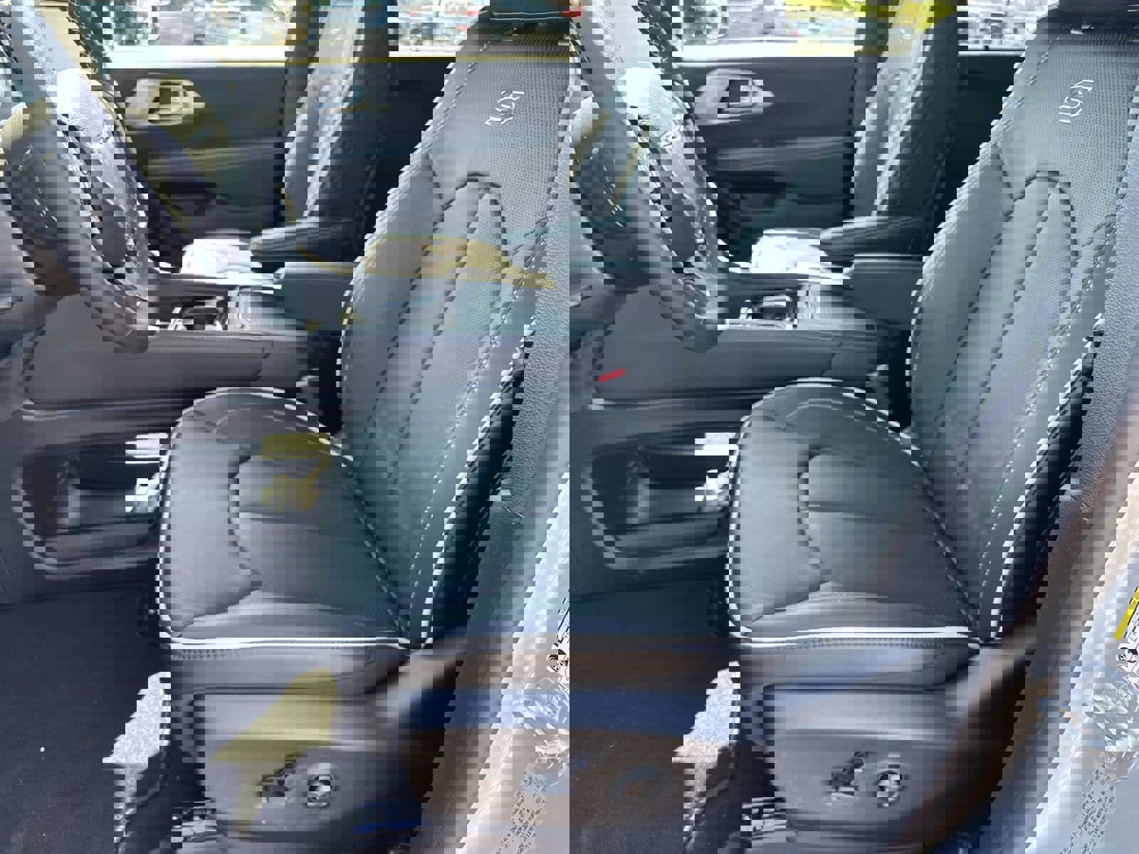 New 2026 Chrysler Pacifica Limited image 12