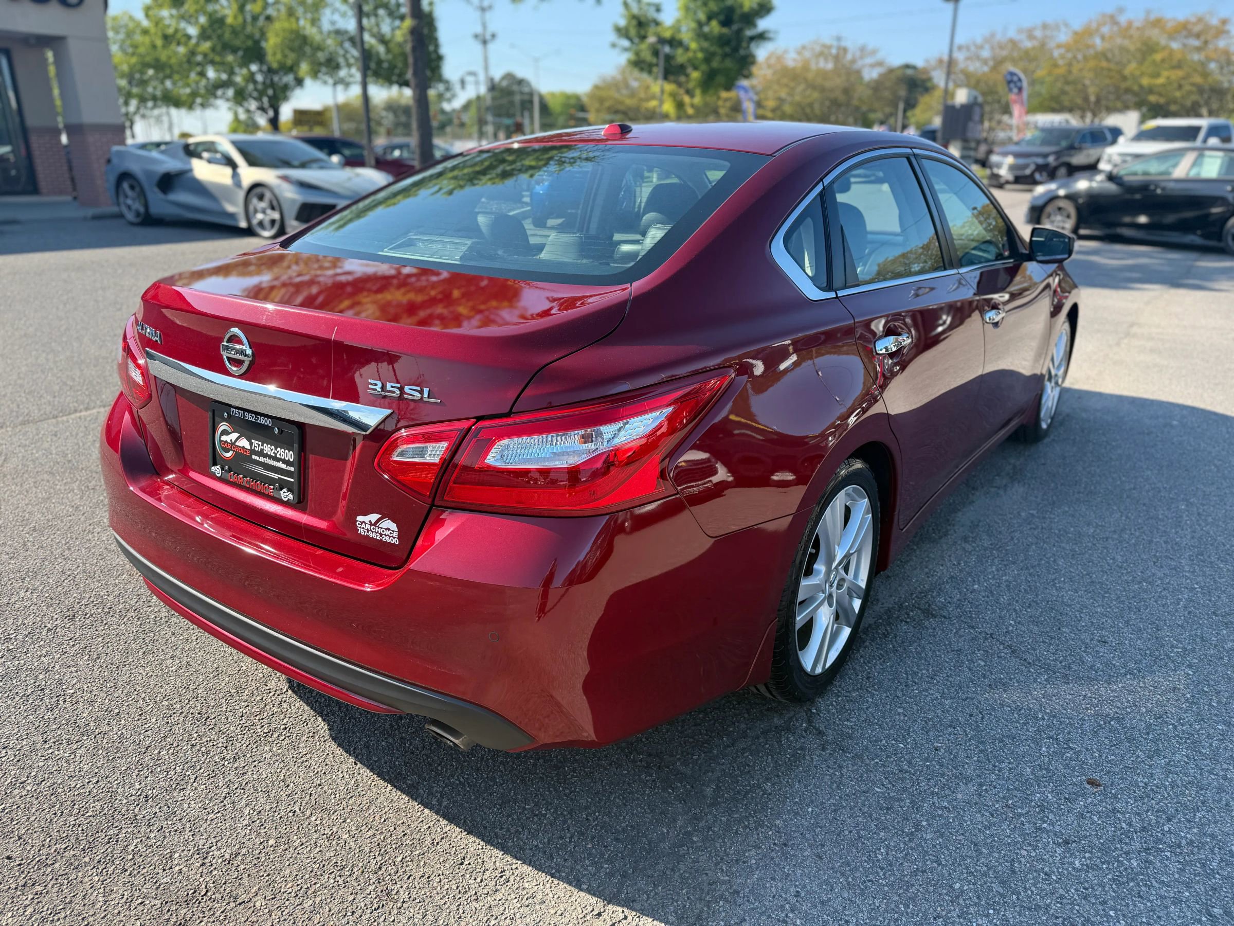 Used 2017 Nissan Altima 3.5 SL w/ 3.5SL Technology Package FWD image 7