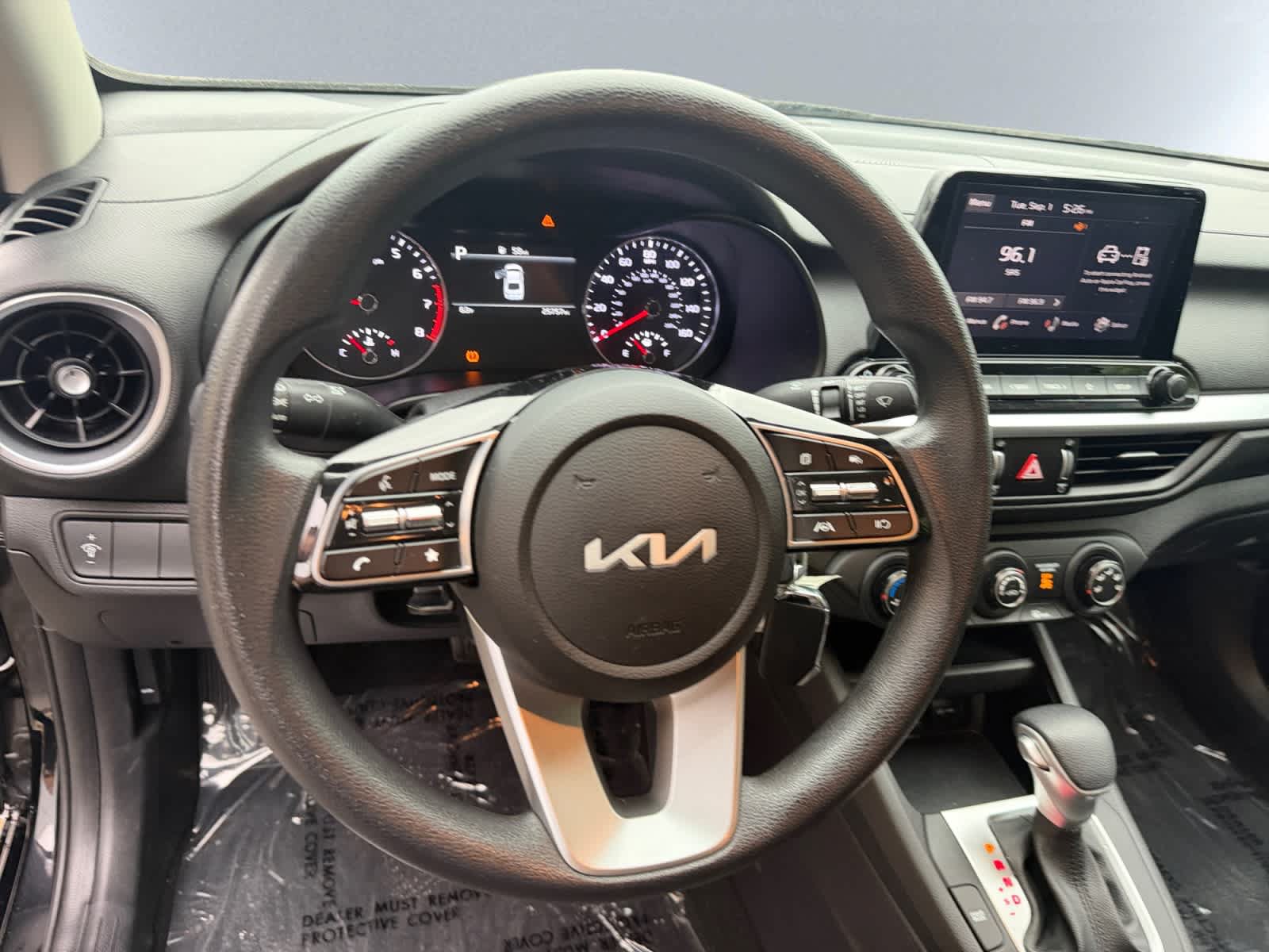 Used 2023 Kia Forte LXS FWD image 17