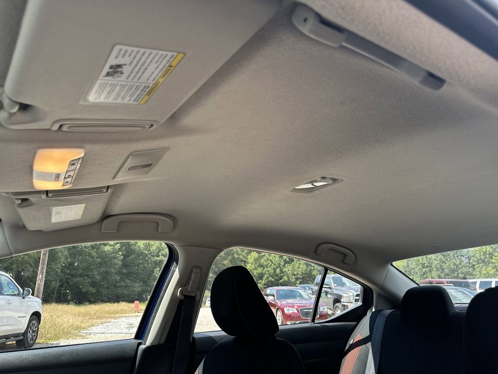 Used 2023 Nissan Versa SR w/ Trunk Package image 33