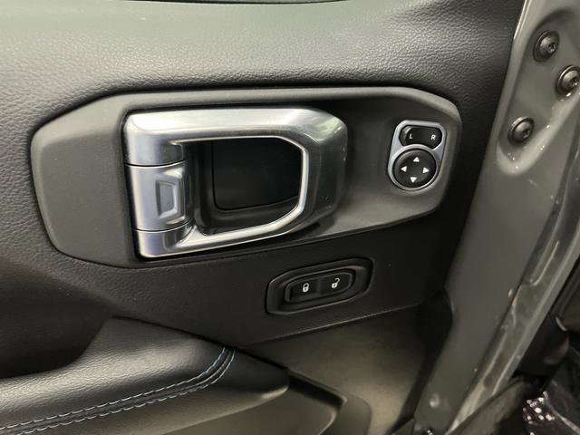 Used 2022 Jeep Wrangler Unlimited Rubicon 4xe w/ Steel Bumper Group image 28