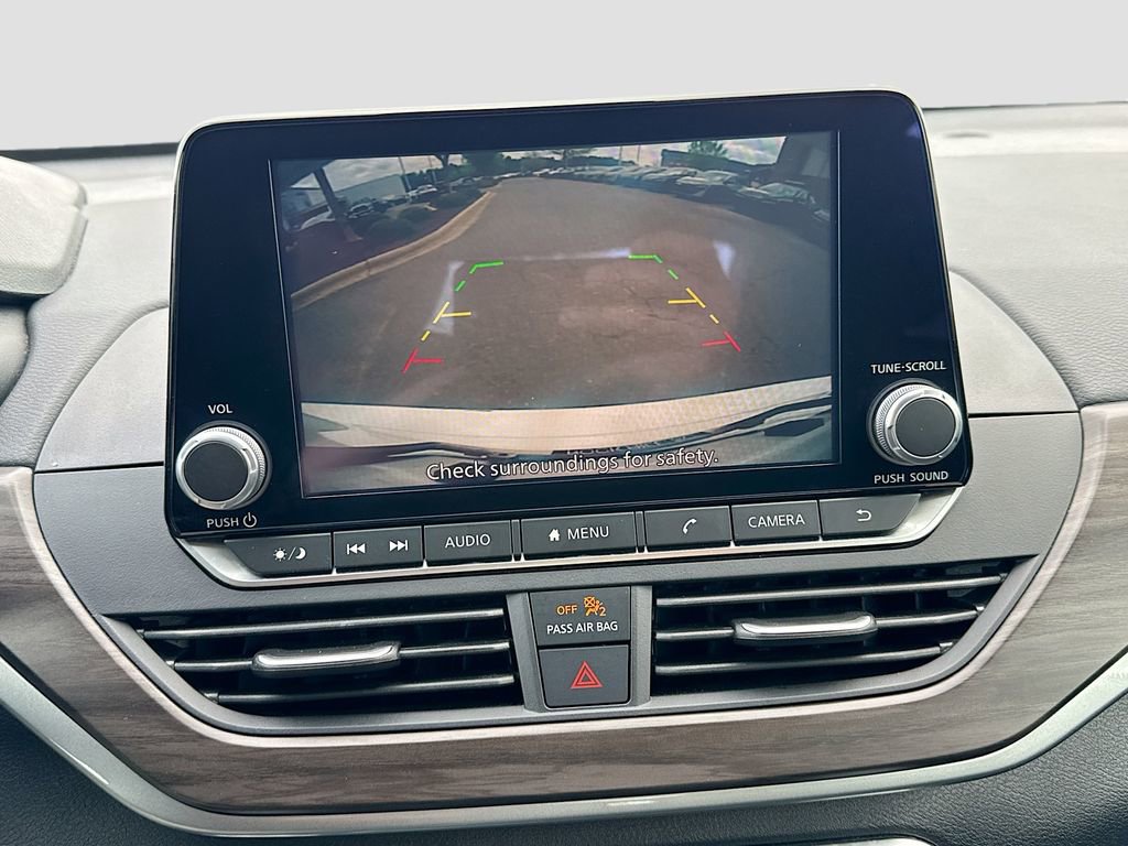 Used 2025 Nissan Altima 2.5 SV image 16