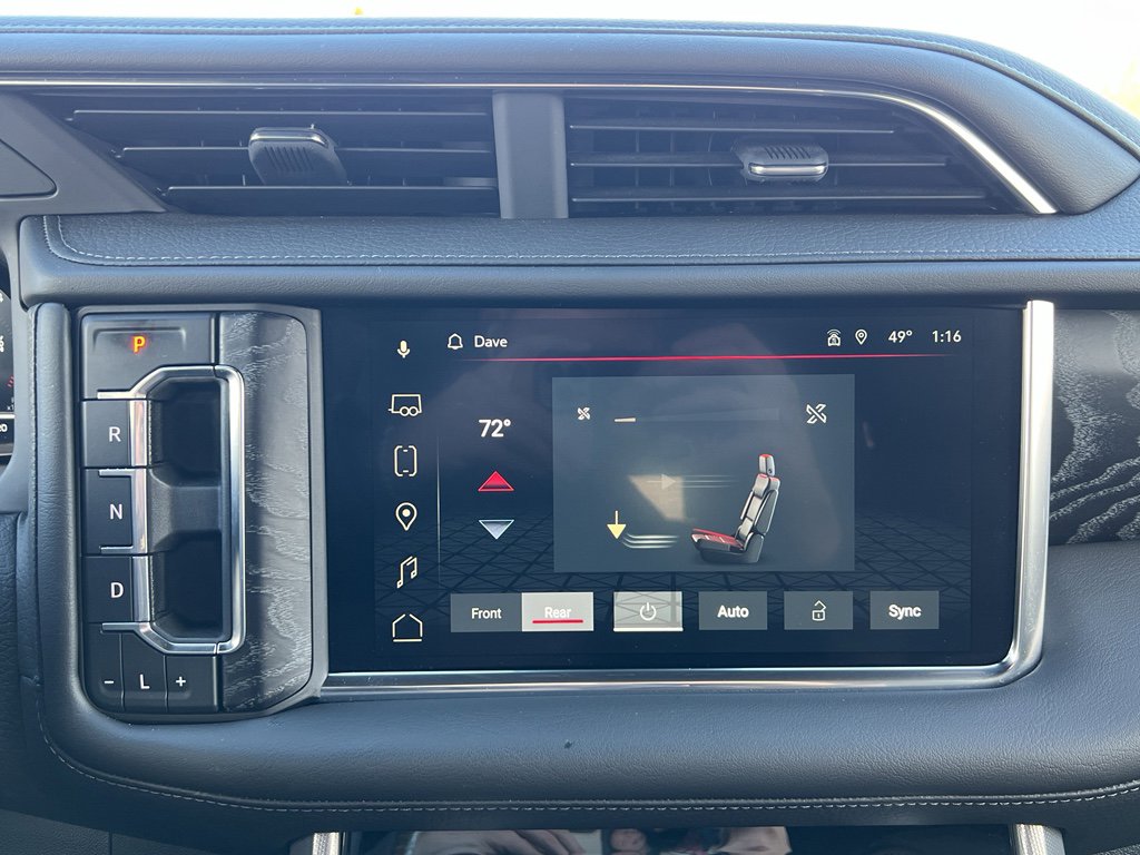 Used 2023 GMC Yukon XL Denali image 25