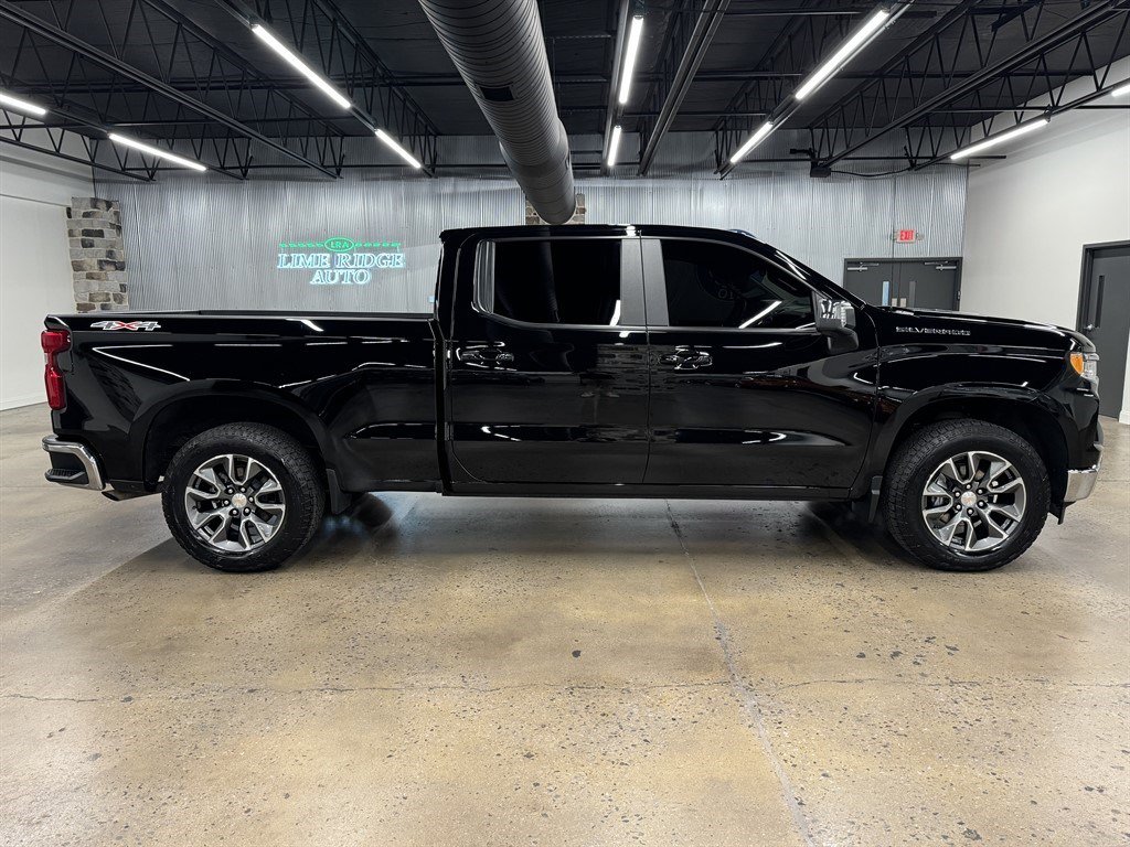 Used 2025 Chevrolet Silverado 1500 LT w/ Safety Package AWD/4WD image 15