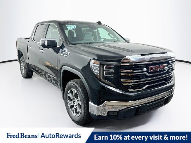 New 2026 GMC Sierra 1500 SLT w/ SLT Convenience Package