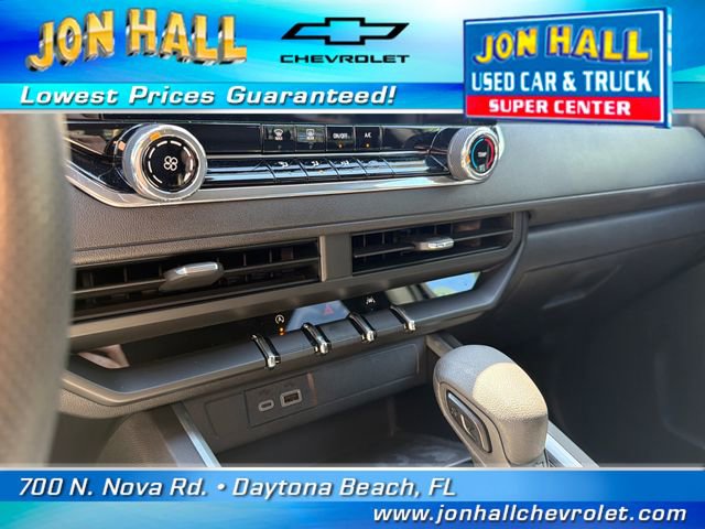 Used 2024 Chevrolet Colorado W/T w/ Safety Package image 27