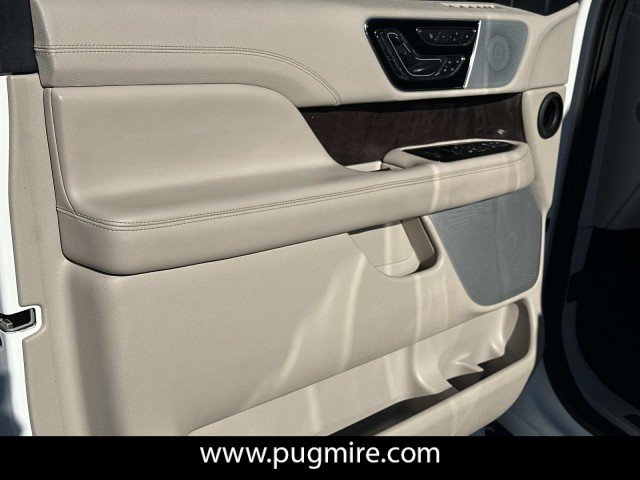 Used 2021 Lincoln Navigator Reserve w/ Luxury Package image 10
