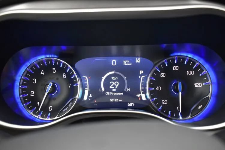 Used 2025 Chrysler Pacifica Select FWD image 27
