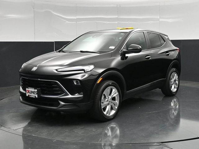 Used 2025 Buick Encore GX Preferred AWD/4WD image 7