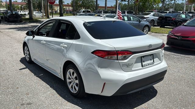 Certified 2023 Toyota Corolla LE FWD image 5